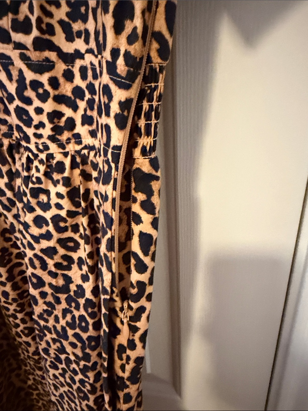 Talbots Leopard Print Short Sleeve Dress in Tan and Black - Picture 4 of 9